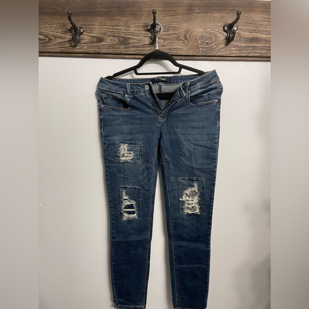 Stitch star ripped jeans